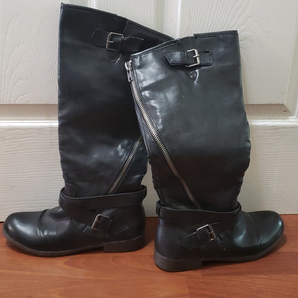 Black Boots